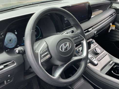 Used 2025 Hyundai Palisade Calligraphy AWD/4WD image 9