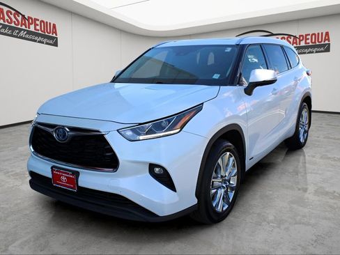 Used 2023 Toyota Highlander Limited AWD/4WD image 1