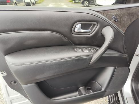 Used 2020 INFINITI QX80 Luxe w/ Proassist Package image 16