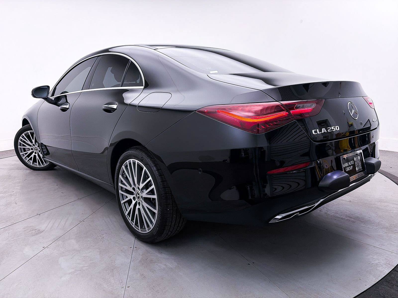 Used 2024 Mercedes-Benz CLA 250 4MATIC image 2