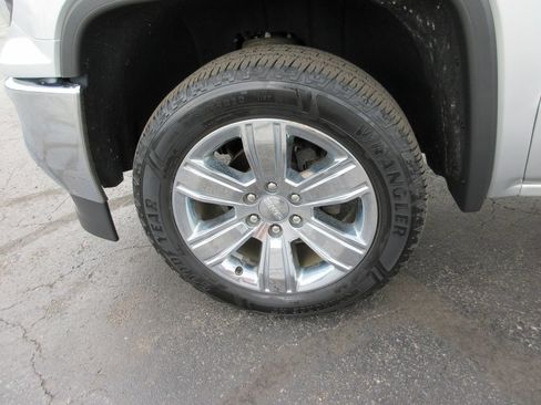 Used 2018 GMC Sierra 1500 SLT AWD/4WD image 15