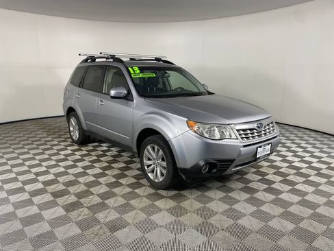 Used 2013 Subaru Forester 2.5X Premium w/ All-Weather Plus Pkg AWD/4WD image 19