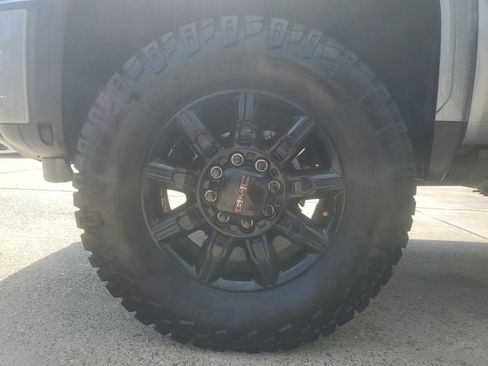 Used 2024 GMC Sierra 2500 AT4 w/ AT4 Premium Plus Package AWD/4WD image 6
