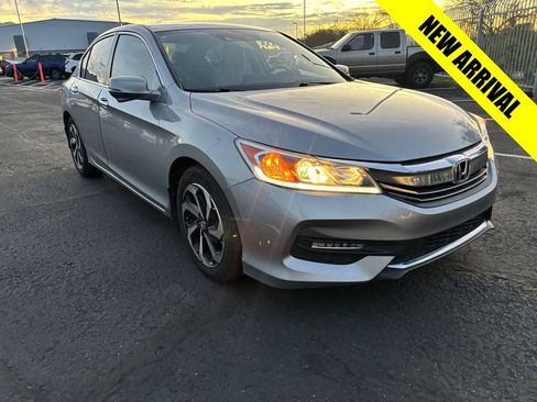 Used 2017 Honda Accord EX image 1