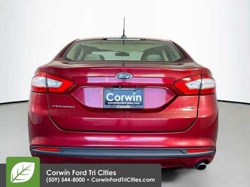 Used 2014 Ford Fusion SE FWD image 13