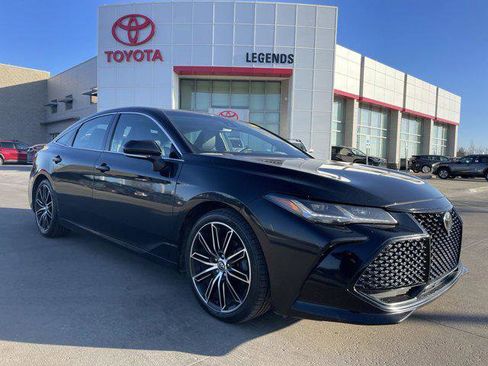 Certified 2019 Toyota Avalon Touring image 1