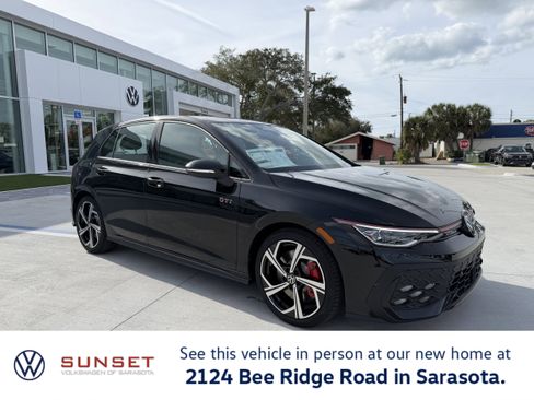 New 2026 Volkswagen GTI SE image 1