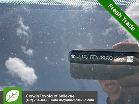 Used 2019 Toyota RAV4 XLE Premium w/ Protection Package FWD image 15