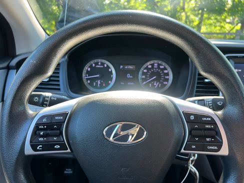 Used 2019 Hyundai Sonata SE FWD image 18
