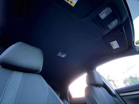 Used 2018 Honda Civic Sport image 13