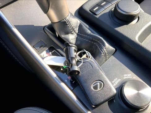 Used 2015 Lexus IS 250 image 15