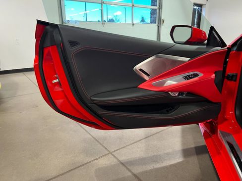 Used 2020 Chevrolet Corvette Stingray Premium Cpe w/ 3LT Preferred Equipment Group image 28