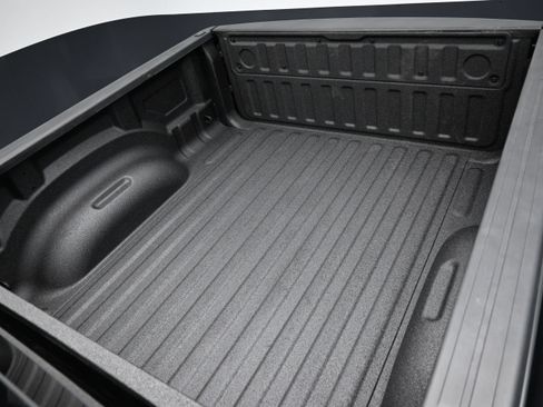 Used 2023 RAM 1500 Laramie AWD/4WD image 43