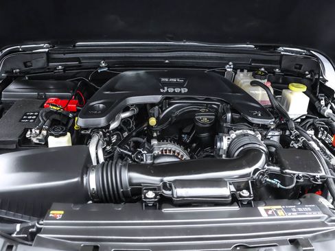 Used 2020 Jeep Gladiator Sport w/ Quick Order Package 24S image 39