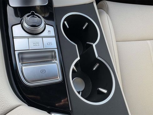 Certified 2026 Genesis G70 2.5T image 28