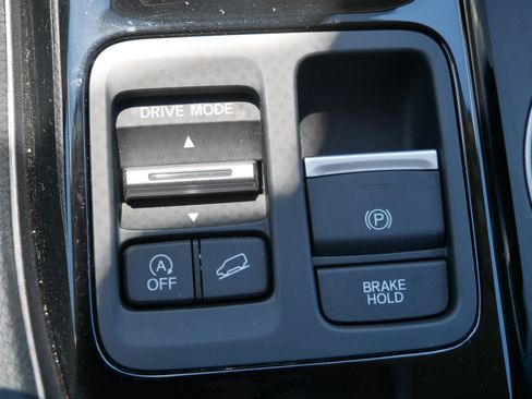 Certified 2025 Honda Pilot EX-L image 32