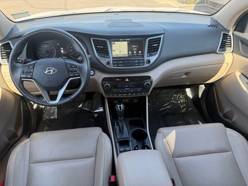 Used 2016 Hyundai Tucson Limited w/ Option Group 03 FWD image 25
