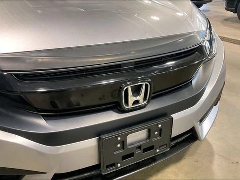 Used 2018 Honda Civic EX-T image 30
