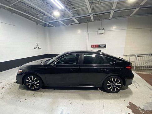 Used 2024 Honda Civic EX-L image 3