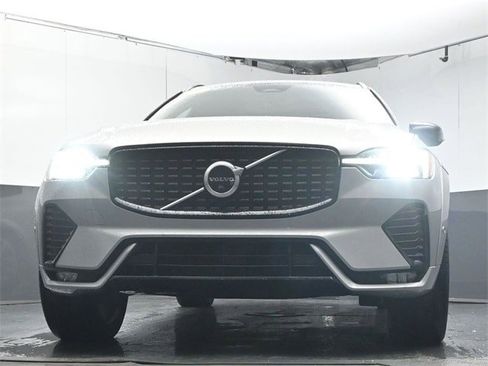 Used 2023 Volvo XC60 B5 Ultimate w/ Protection Package Premier FWD image 34