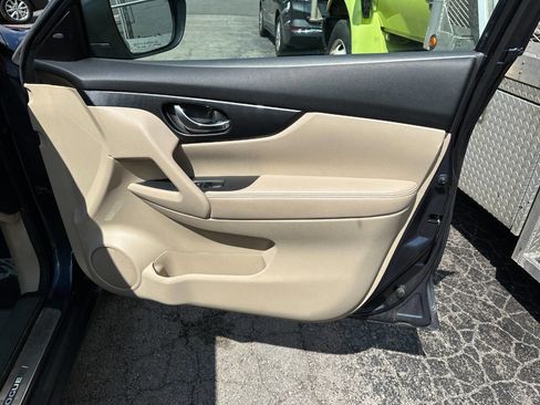 Used 2016 Nissan Rogue SL w/ SL Premium Package image 25