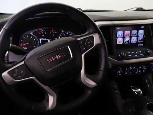 Used 2018 GMC Acadia SLT image 23