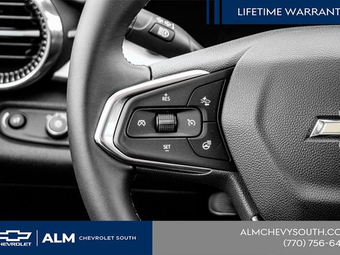 New 2025 Chevrolet Trax LT w/ Sunroof Package FWD image 30