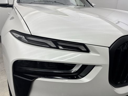 New 2026 BMW X7 xDrive40i w/ M Sport Package image 18