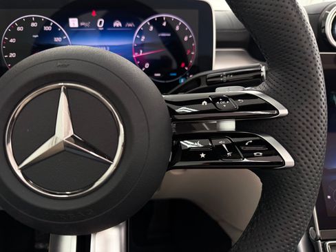 Used 2026 Mercedes-Benz CLE 300 4MATIC Cabriolet image 28