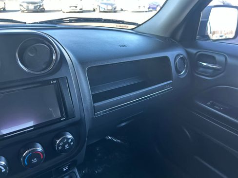 Used 2014 Jeep Patriot Sport w/ Power Value Group image 18