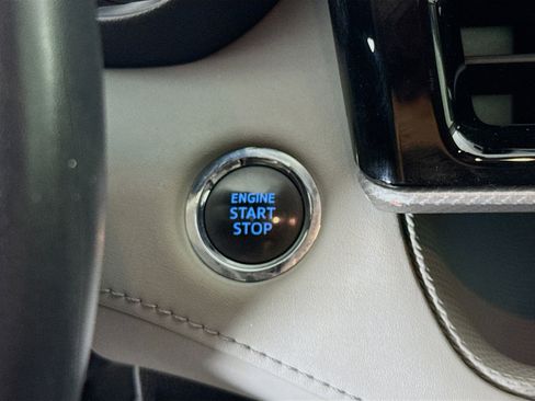 Used 2022 Toyota Highlander Platinum image 20