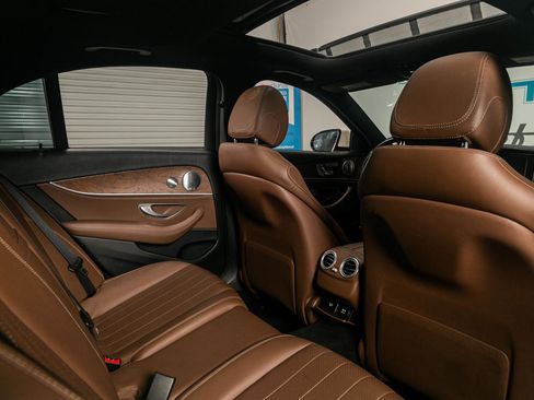 Used 2018 Mercedes-Benz E 300 E 300 RWD Sedan w/ Premium 1 Package image 25