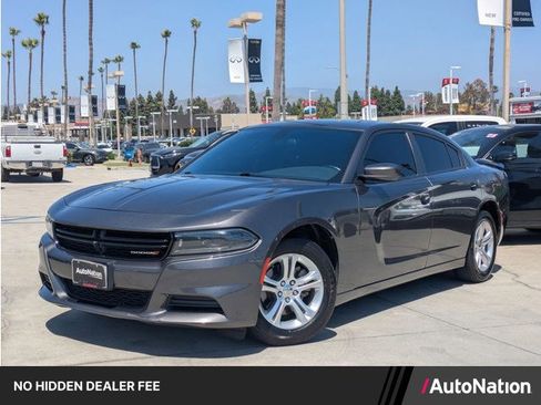 Used 2022 Dodge Charger SXT RWD image 1