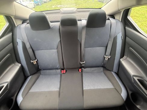 Used 2025 Nissan Versa SV FWD image 38