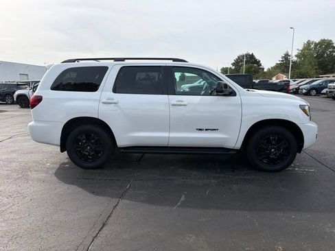 Used 2019 Toyota Sequoia TRD Sport w/ TRD Sport Premium Package AWD/4WD image 5