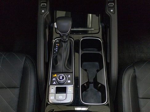 Used 2023 Kia Telluride EX X-Line image 19