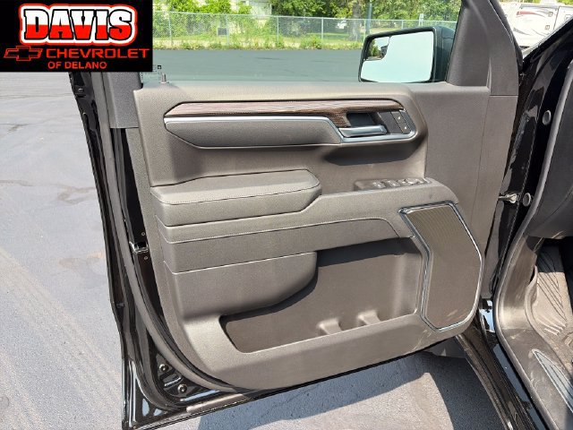 New 2026 Chevrolet Silverado 1500 RST w/ Dark Appearance Package AWD/4WD image 11