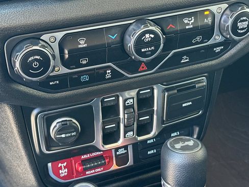 Used 2025 Jeep Wrangler Unlimited Sport S 4xe AWD/4WD image 20