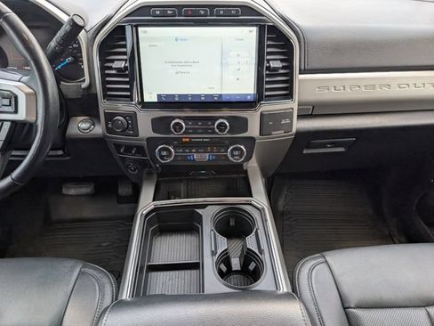 Used 2022 Ford F250 Lariat w/ Lariat Ultimate Package AWD/4WD image 9
