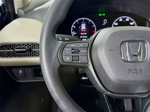 Certified 2025 Honda HR-V LX image 8