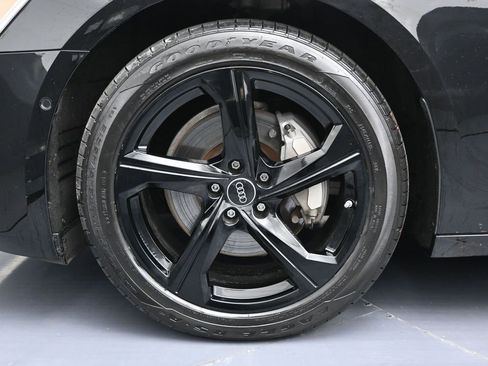 Used 2024 Audi A6 Premium Plus image 12