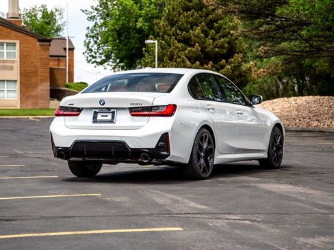 New 2026 BMW 330i xDrive Sedan w/ M Sport Package AWD/4WD image 5