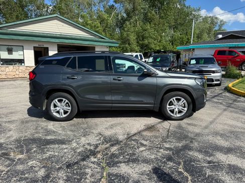 Used 2019 GMC Terrain SLE w/ Driver Convenience Package AWD/4WD image 6
