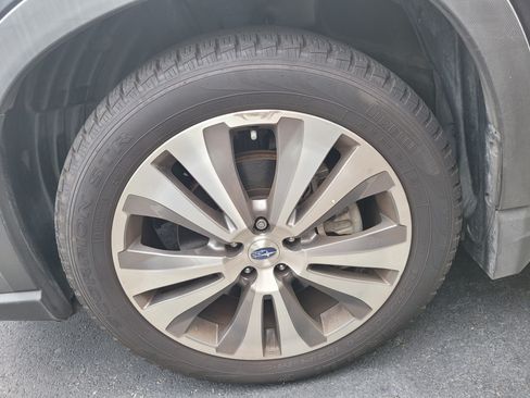 Used 2020 Subaru Ascent Touring w/ Popular Package #3 AWD/4WD image 9