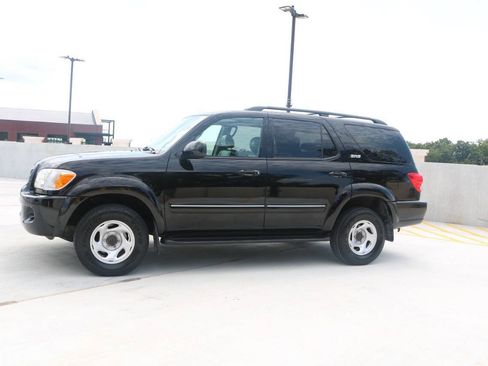 Used 2006 Toyota Sequoia SR5 RWD image 9