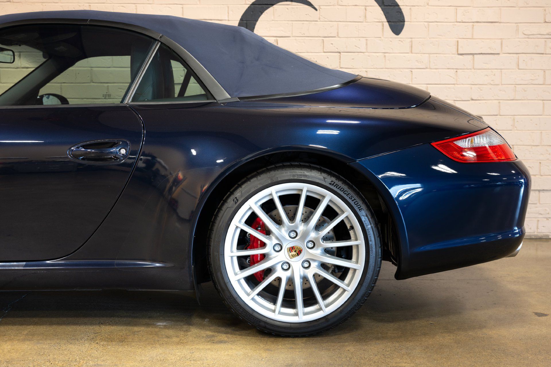 Used 2006 Porsche 911 Carrera S RWD image 23