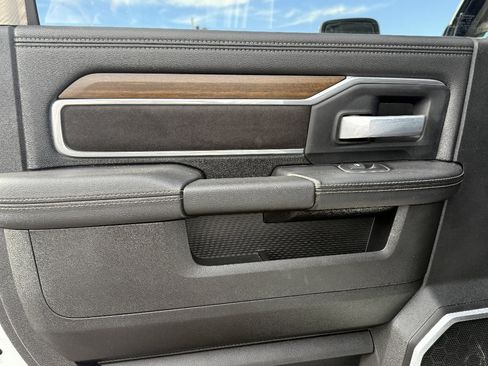 Used 2024 RAM 2500 Laramie image 25