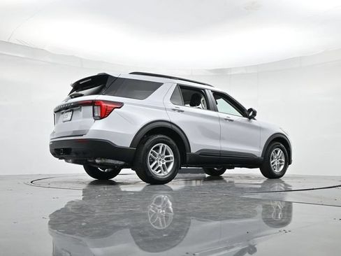 Used 2026 Ford Explorer Active RWD image 30