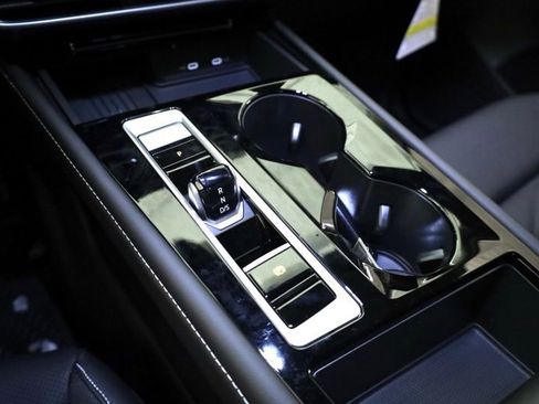 New 2026 Volkswagen Atlas SE image 21