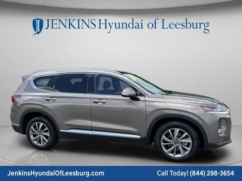 Used 2019 Hyundai Santa Fe FWD image 2
